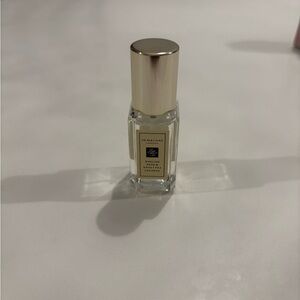 Jo Malone English pear and sweet pea scent